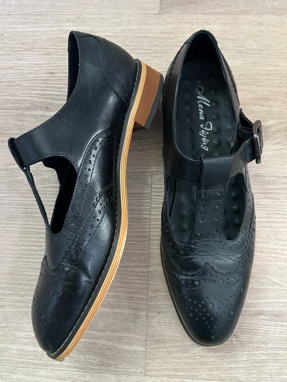 Vintage Mona Flying Black Brogue Details Leather T-Strap Pointed Toe Flats
